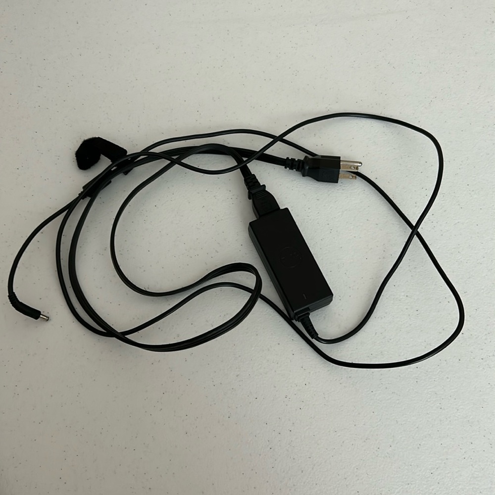 Dell AC/DC adapter